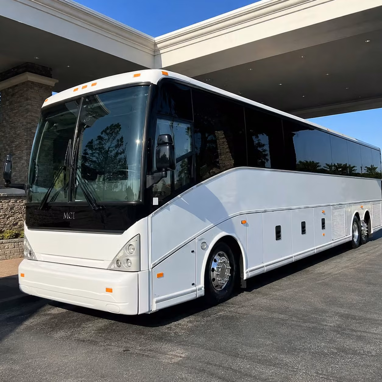 charter bus rentals for temple sporting events and game day travel
