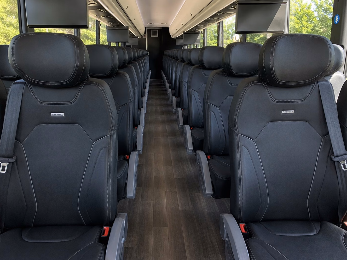shuttle guests between temple s most popular wedding venues without the parking headaches